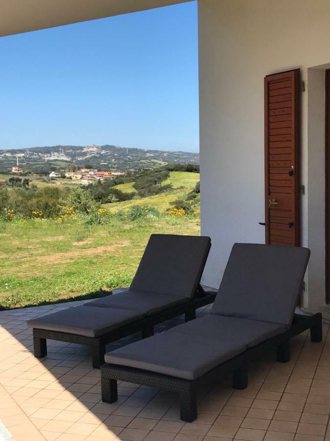 La Piana Holiday House Bassacutena Bagian luar foto